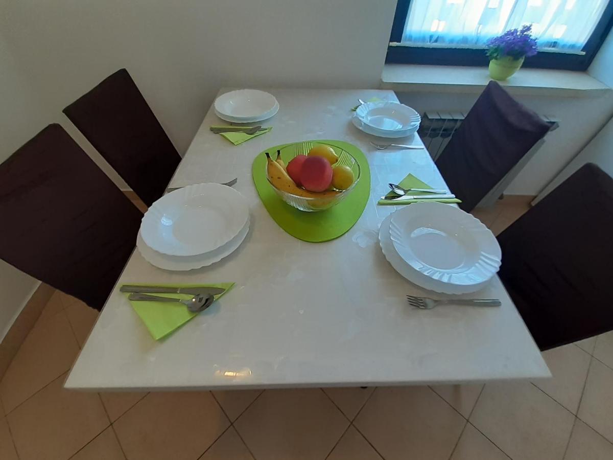 Апартаменты Apartman Lila Умаг Экстерьер фото